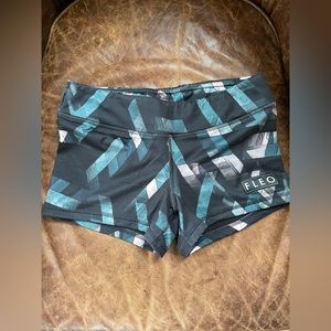 FLEO Dark Geo 3.25 shorts